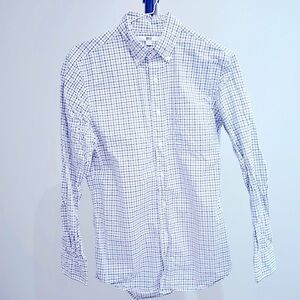 Uniqlo dress shirt (size small)
